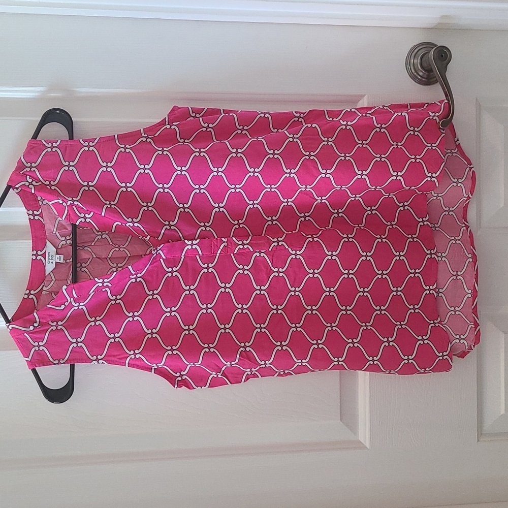 Crown & Ivy Pink Sleeveless top